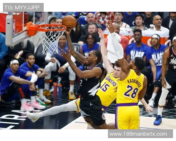 快船与爵士激战26日谁将赢得这场西部对决的胜利